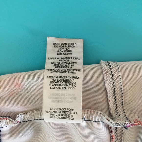 3/$30 Floral Cropped Velvet Bustier - Picture 8 of 9